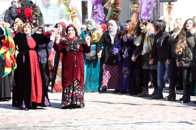 Yüksekova'da kadınlar günü kutlandı 7