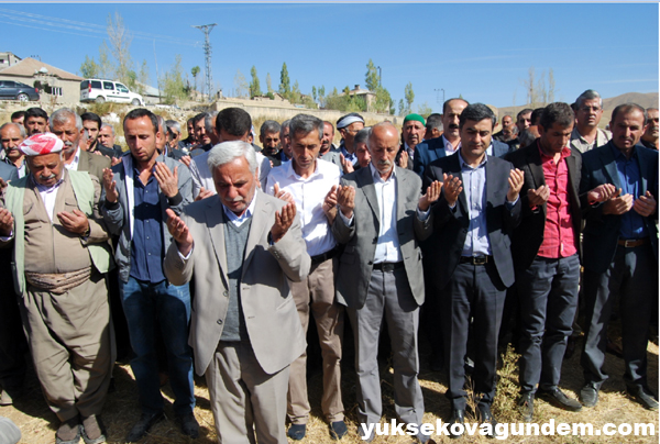 Ayvalık, dua ve gözyaşları ile Yüksekova'da toprağa verildi 5