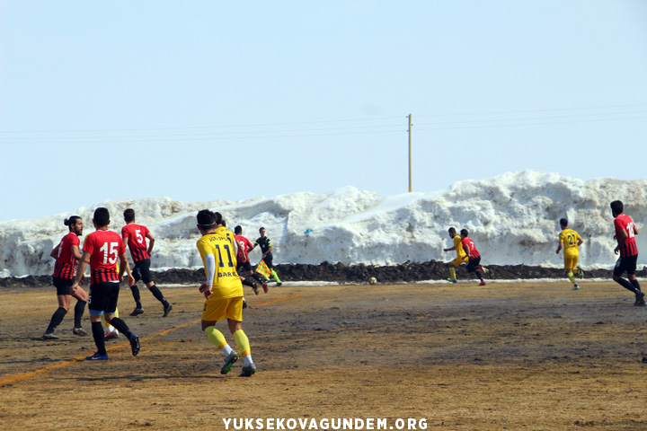 Yüksekova Belediyespor 4-1 mağup oldu 13