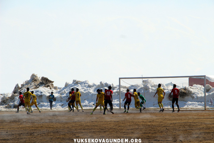 Yüksekova Belediyespor 4-1 mağup oldu 14