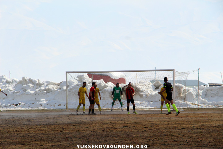 Yüksekova Belediyespor 4-1 mağup oldu 20