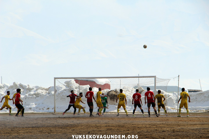 Yüksekova Belediyespor 4-1 mağup oldu 21