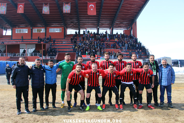 Yüksekova Belediyespor 4-1 mağup oldu 6