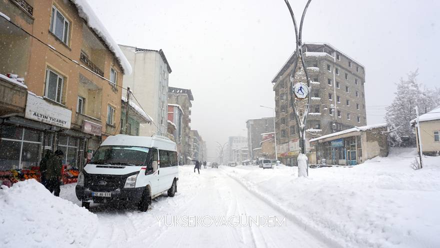 Yüksekova’da yoğun kar yağışı 4