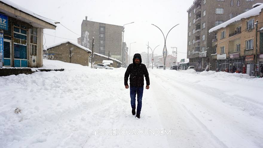 Yüksekova’da yoğun kar yağışı 5