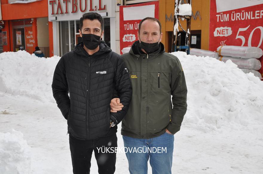 Yüksekova’da kardan gemi yoğun ilgi görüyor 11