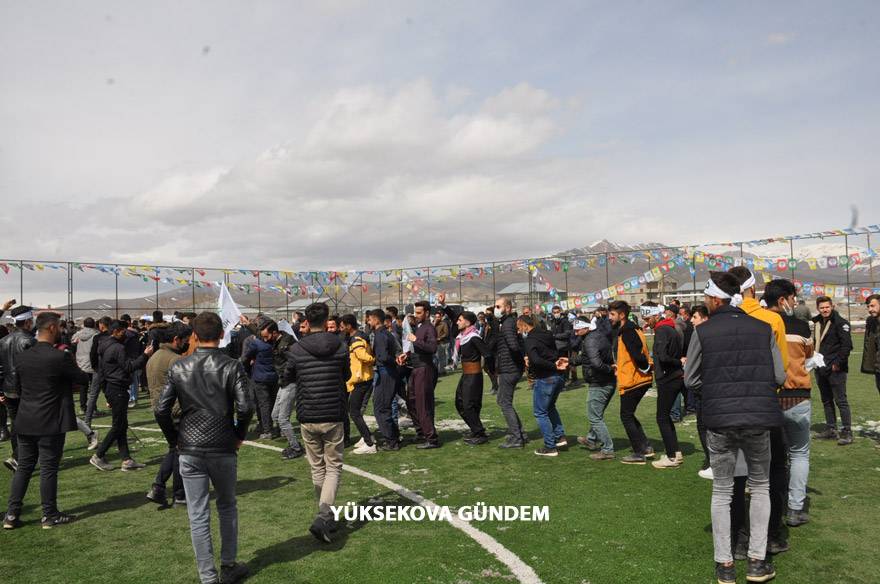 Yüksekova'da Newroz Kutlandı 10