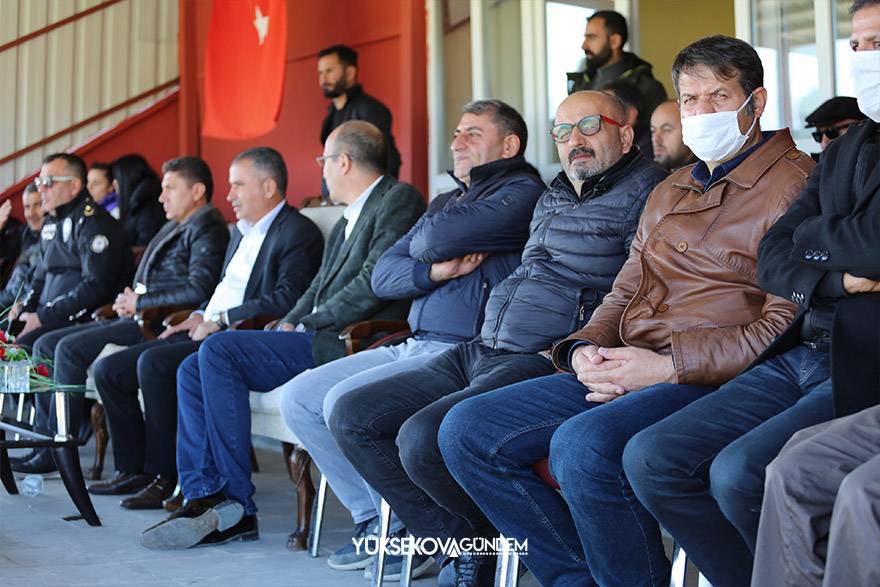 Yüksekova Belediyespor sahasında 4-2 mağlup oldu 4