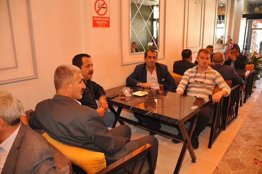 Yüksekova’da 'Sapphire Coffe’ İsimli İş Yeri Açıldı 11