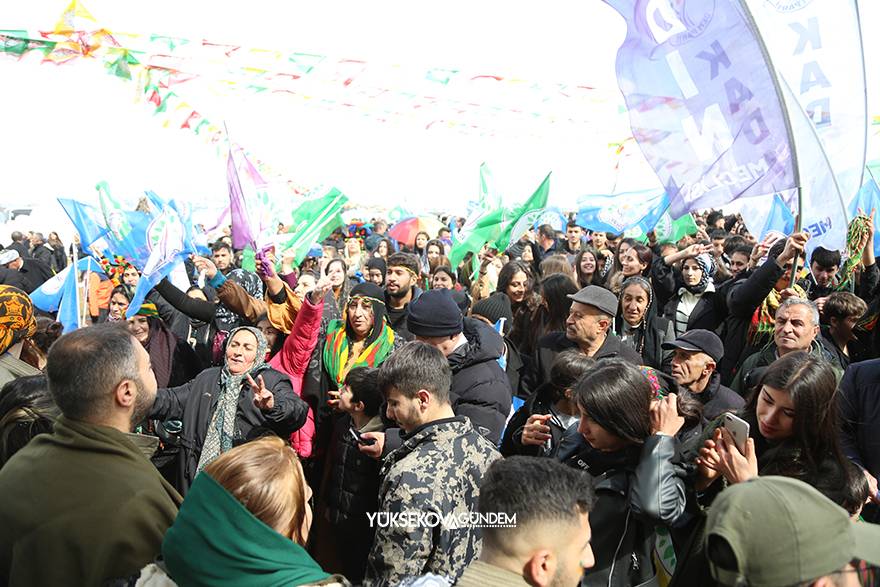 Yüksekova'da Newroz Kutlandı 12