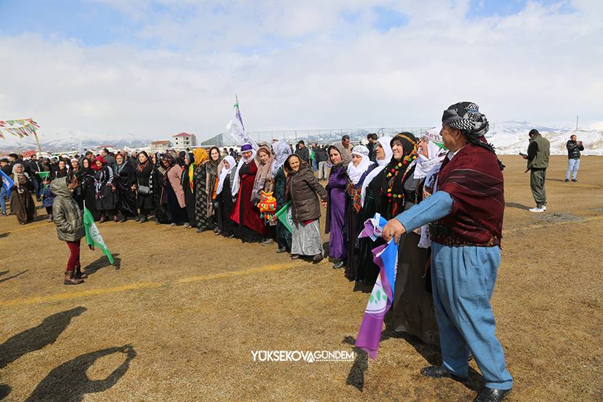 Yüksekova'da Newroz Kutlandı 15