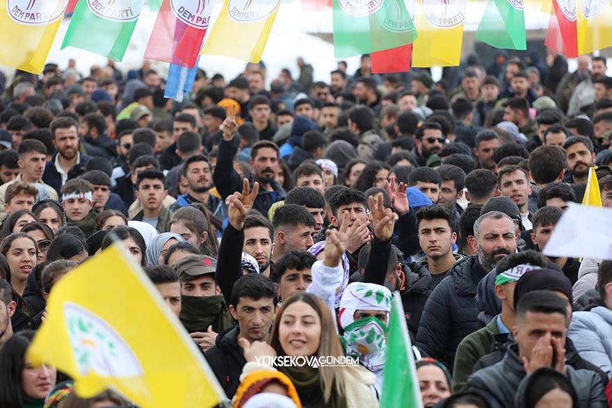 Yüksekova'da Newroz Kutlandı 40