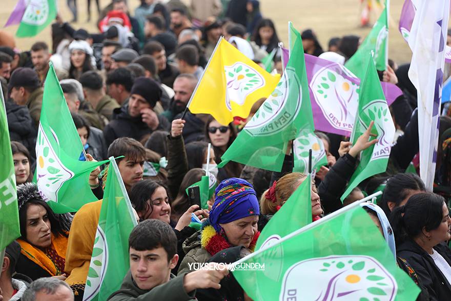 Yüksekova'da Newroz Kutlandı 6