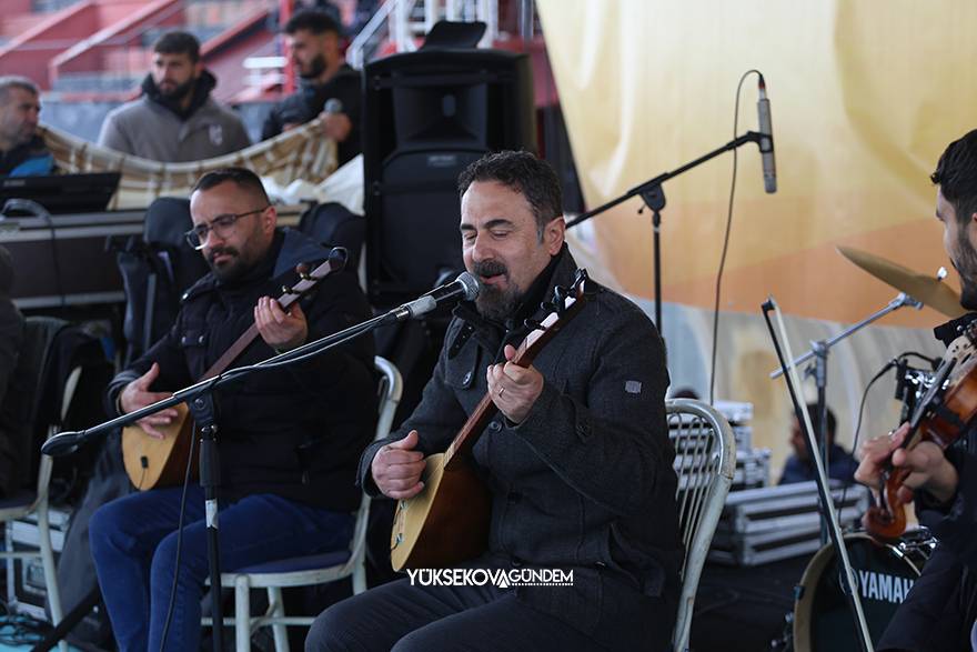 Yüksekova'da Newroz Kutlandı 8