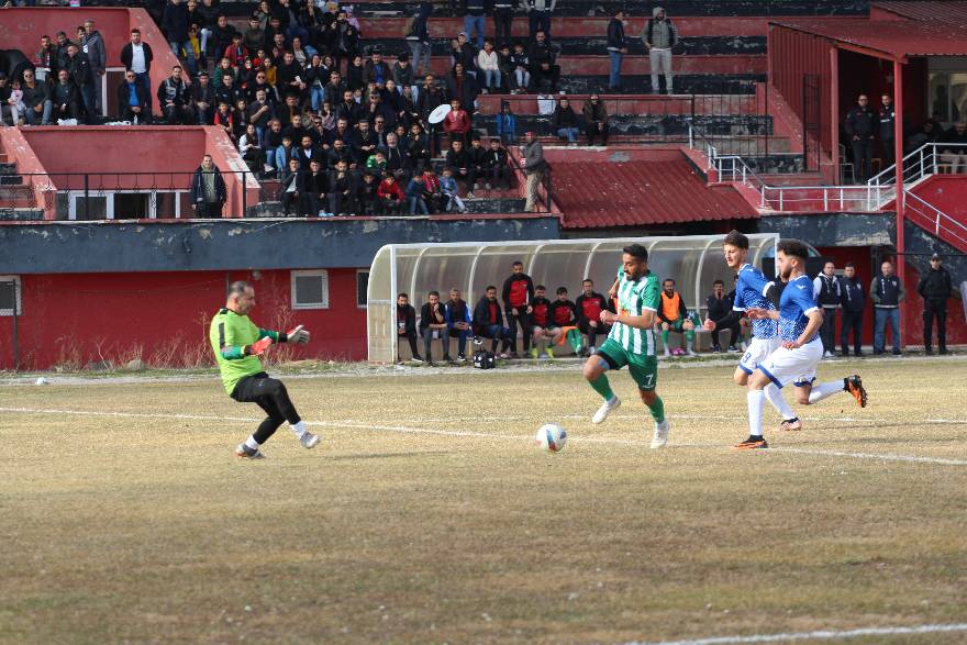 Yüksekova Belediyespor’dan farklı galibiyet 9-0’! 12