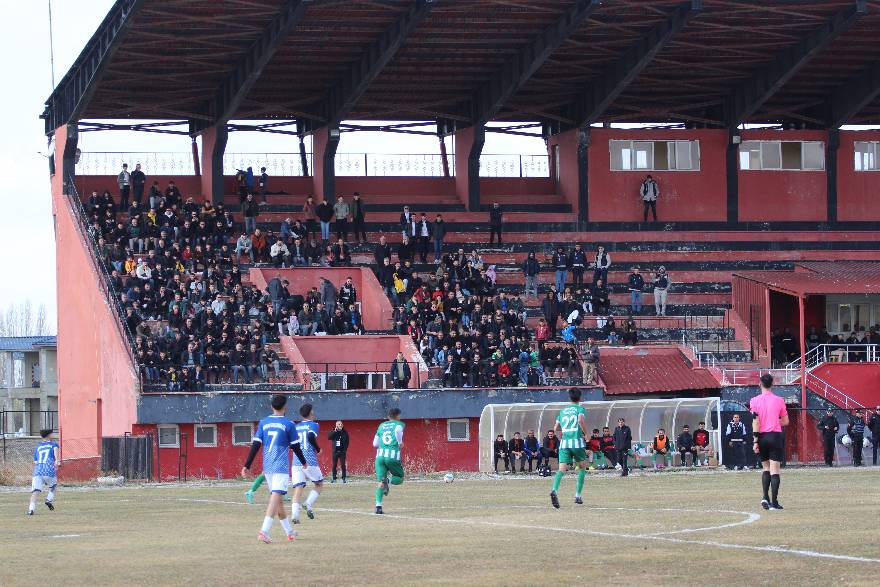 Yüksekova Belediyespor’dan farklı galibiyet 9-0’! 15