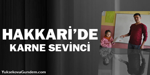 Hakkari'de öğrencilerin karne sevinci