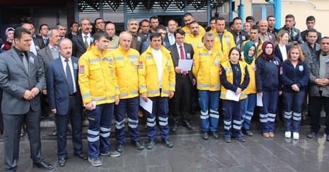 Öztürk Hakkari'de dualarla anıldı