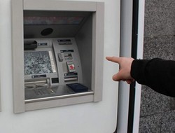 Olaylar'da banka ATM'leri zarar gördü