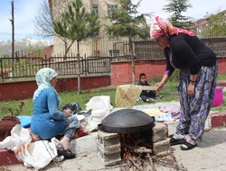 Turizm haftası halaylarla kutlandı