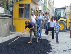 Hakkari'de asfalt sevinci