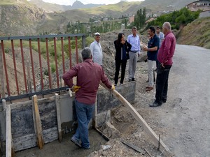 Hakkari'de tehlikeli 3 köprüye bariyer