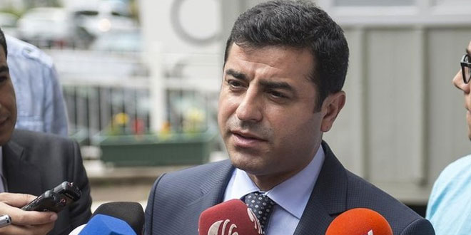 Demirtaş: Dünyanın en çakma milliyetçileri Türkiye’de