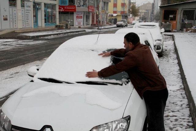 Ardahan, Kars ve Erzurum'da Kar Yağışı Başladı