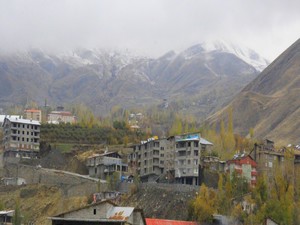 Hakkari il genelinde kar yağışı başladı