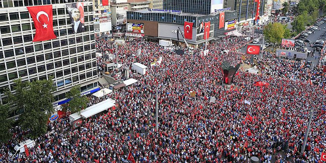 Kızılay Meydanı’nın ismi değişti