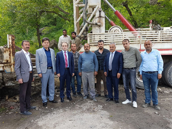 Hakkari Belediyesinden sondaj çalışması