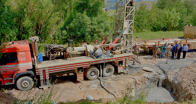 Hakkari'de yeni su kaynağı bulundu