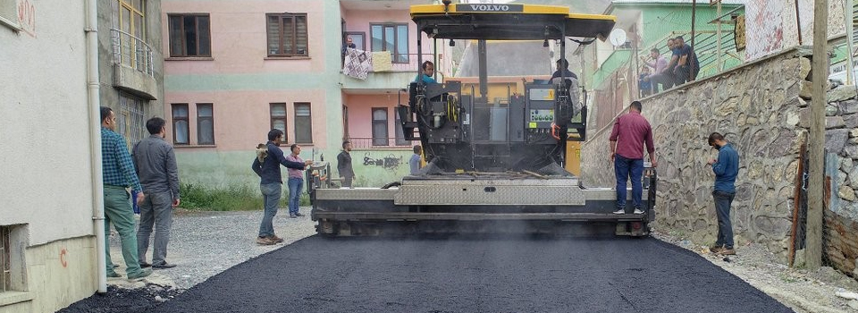 Hakkari’de asfalt sezonu başladı