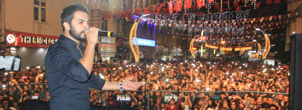 Yusuf Güney Hakkari’de konser verdi