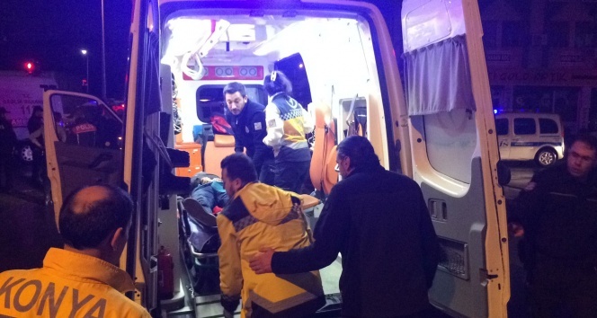 Ambulans ile polis aracı çarpıştı: 5 yaralı