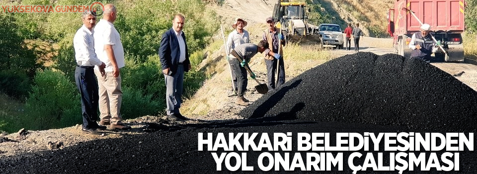 Hakkari Belediyesinden yol onarım çalışması