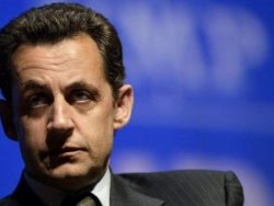 Sarkozy'ye suç duyurusu