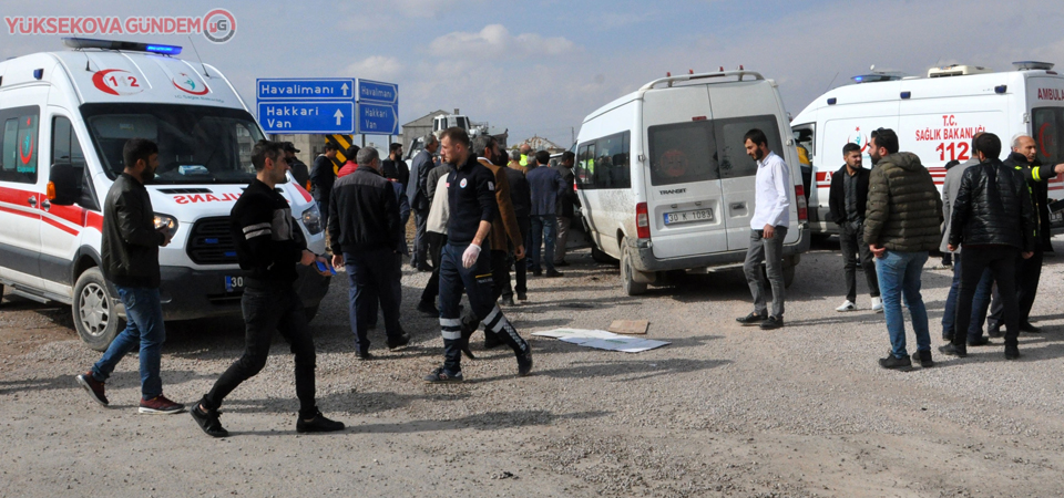 Yüksekova'da kaza: 3 yaralı