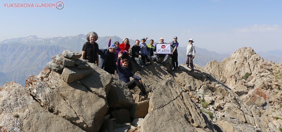 Dört mevsimin bir arada yaşandığı Hakkari’de tırmanış keyfi