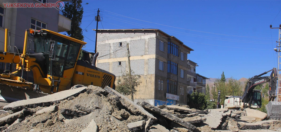 Sanayi yolunda asfalt söküm çalışmaları başladı