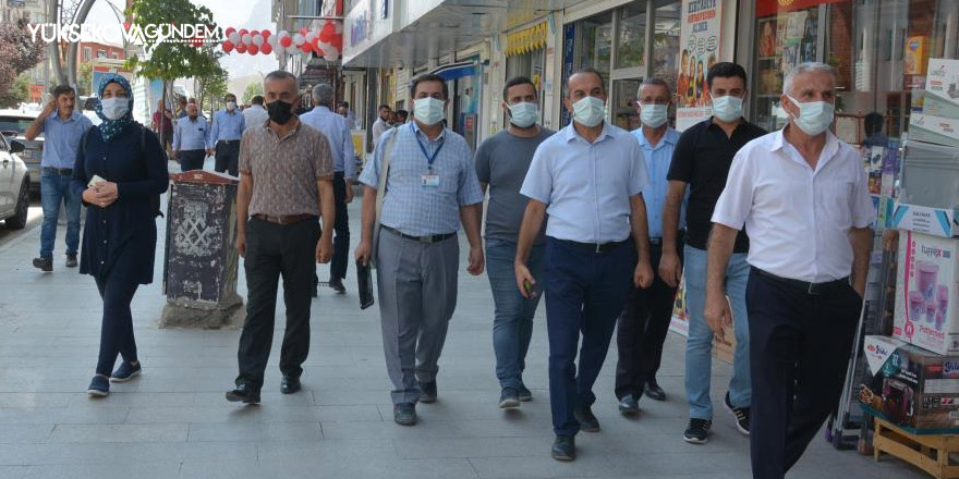 Hakkari’de esnafa aşı çağrısı