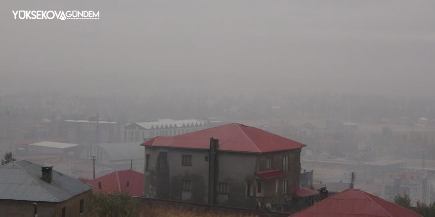 Yüksekova’da yoğun sis