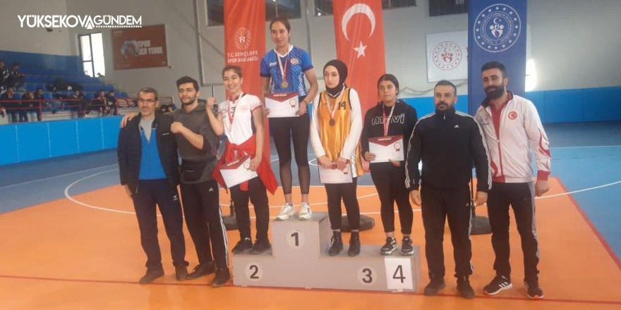 Hakkarili sporcular 7 madalya ile döndü