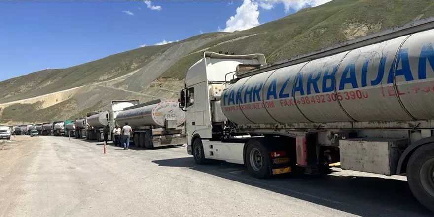 Gürbulak'ta bekleyen TIR'ların güzergahı Esendere oldu