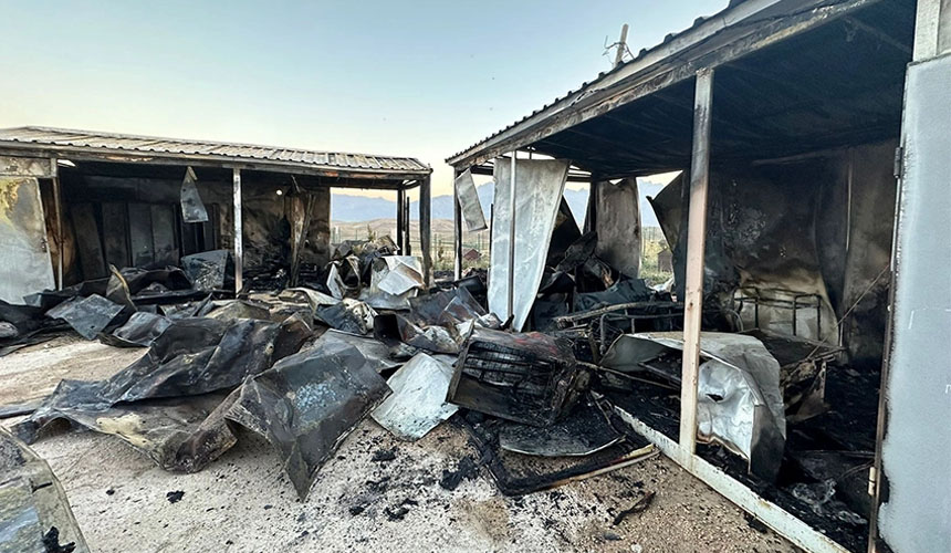 Yüksekova'da çıkan yangın maddi hasara neden oldu