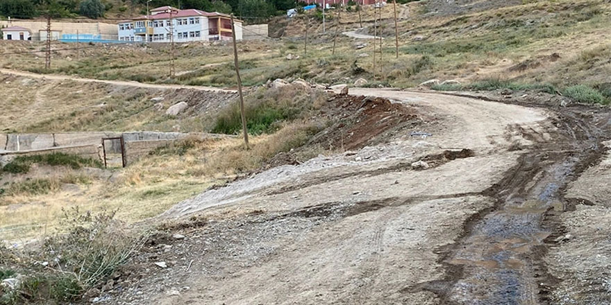 Hakkari'de 7 yıl kapalı tutulan yol ulaşıma açıldı