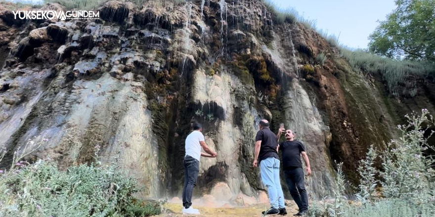 Doski Vadisi'ndeki şelale doğaseverlerin uğrak yeri oluyor