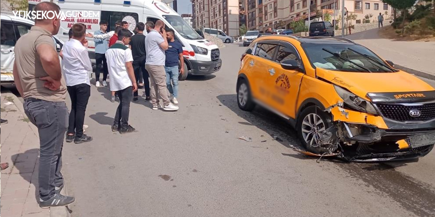 Trafik kazası meydana geldi: 4 yaralı