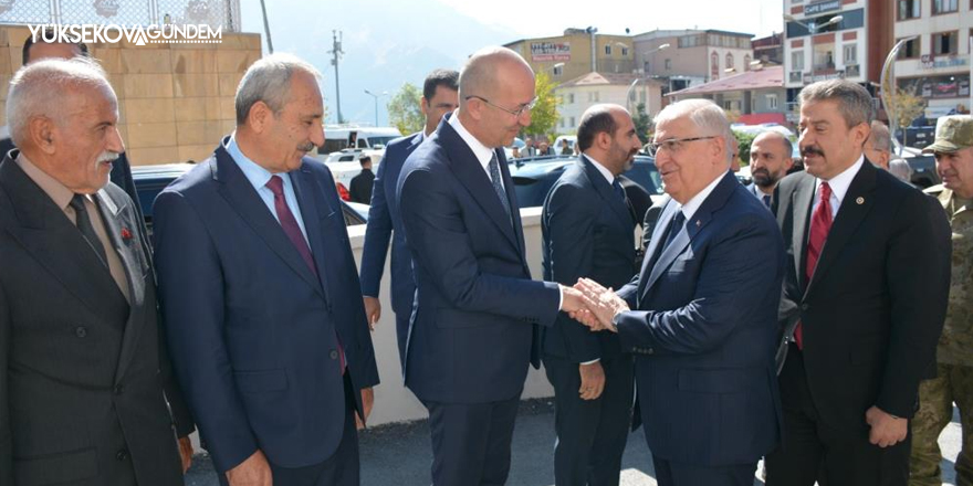 Bakan Güler Hakkari'deydi