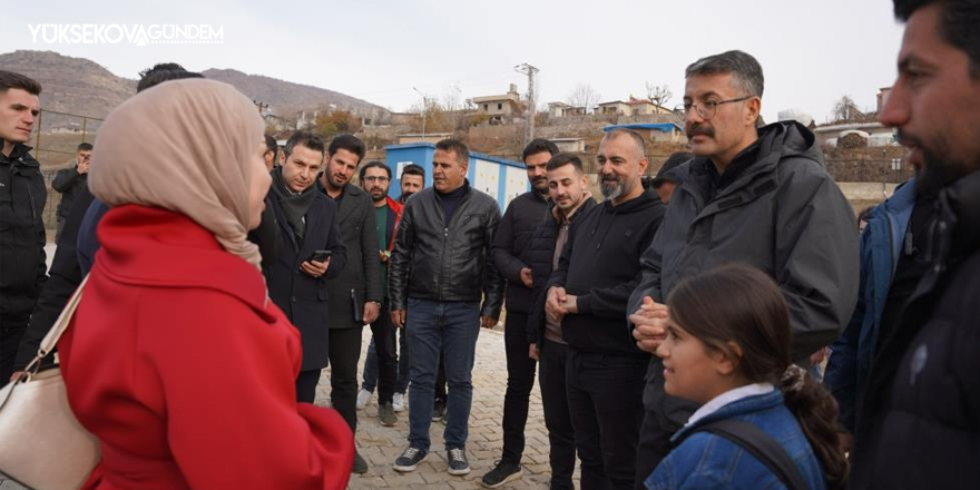 Hakkari Valisi Ali Çelik Derecik ilçesini ziyaret etti